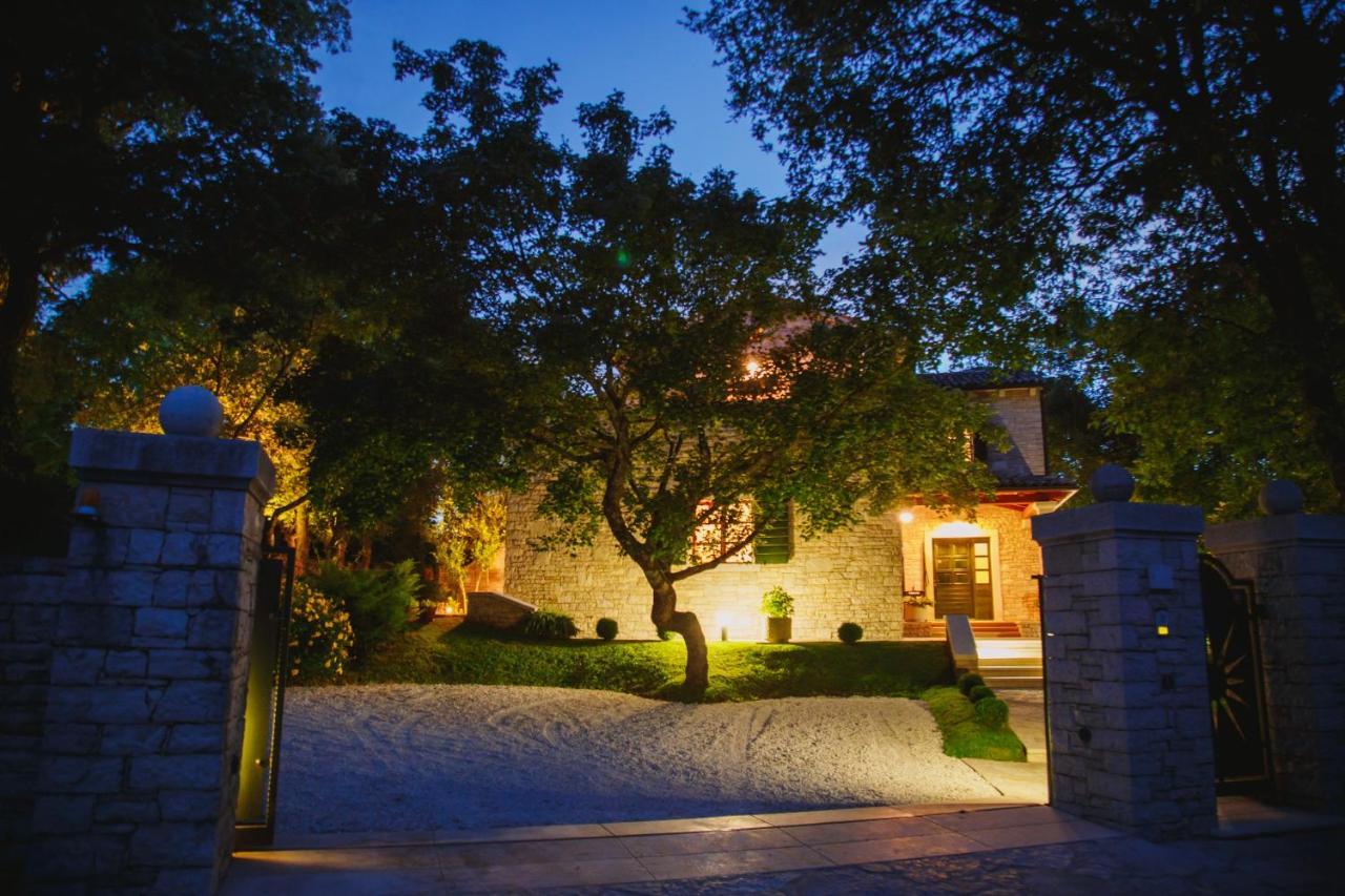 Villa Kringa Tinjan Luaran gambar